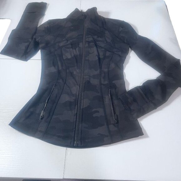 Lululemon Define Jacket Luon – Camo Print – Women’s Size 0 - Picture 1 of 9